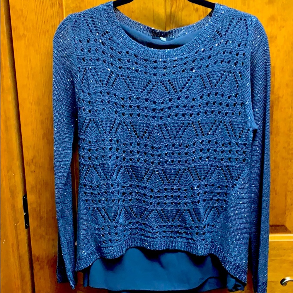 Classy dark gray sweater with sequins